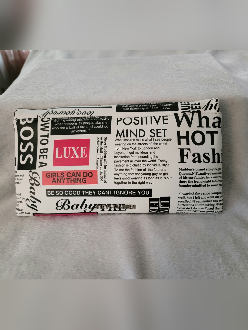 Steve Madden Bsublime Clutch - Picture 3 of 7